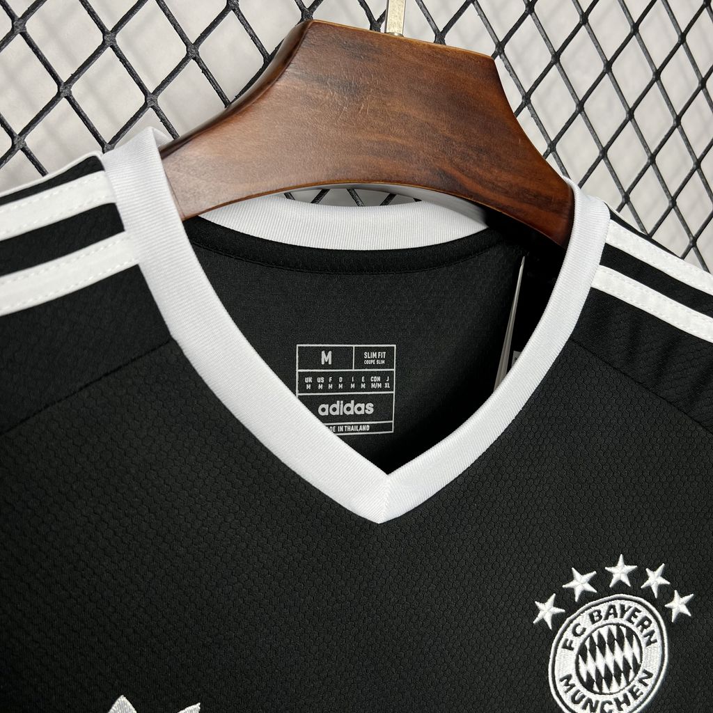 Camisola FC Bayern Munique 2024-25 Guarda-Redes Versão Adepto