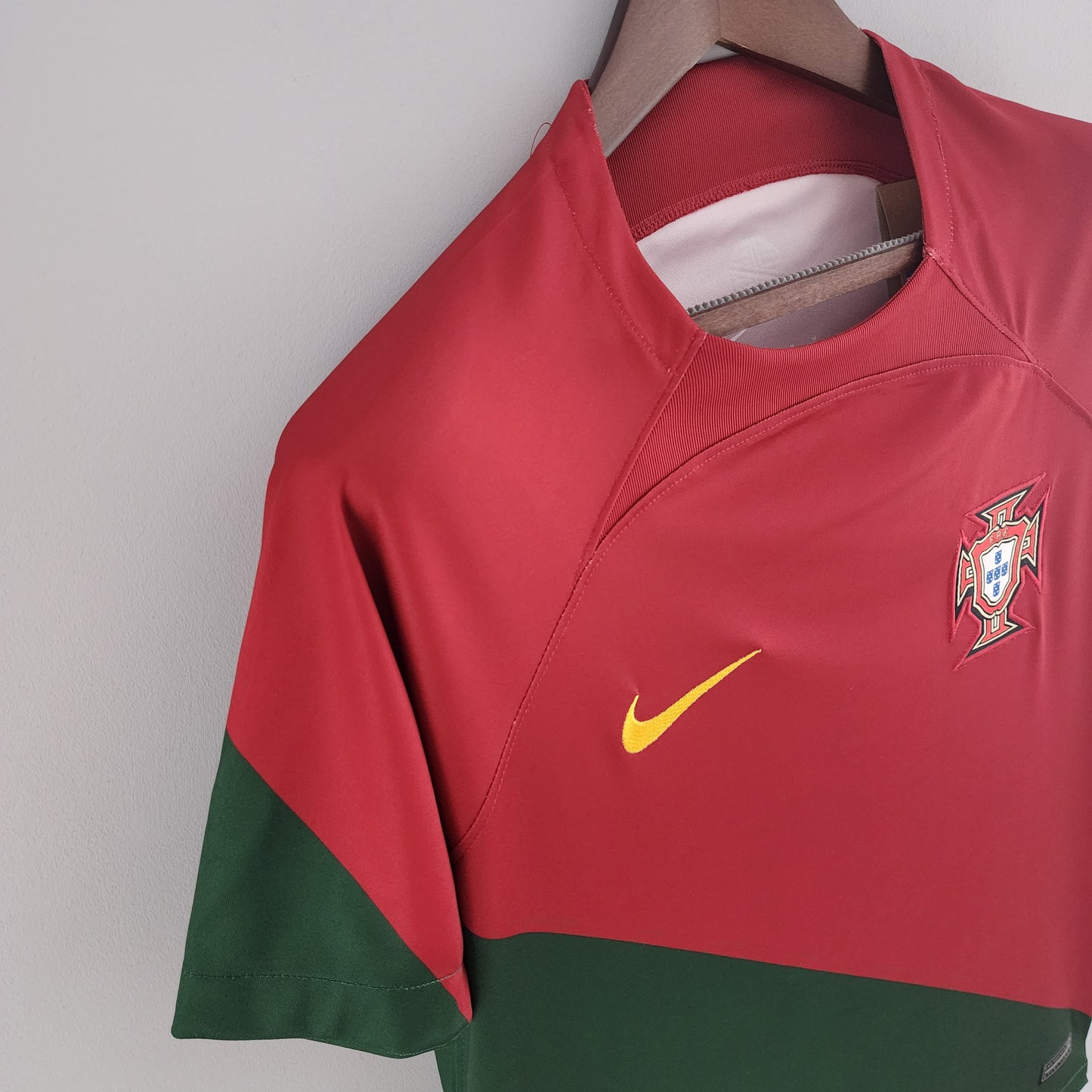 Camisola Portugal 2022 Principal