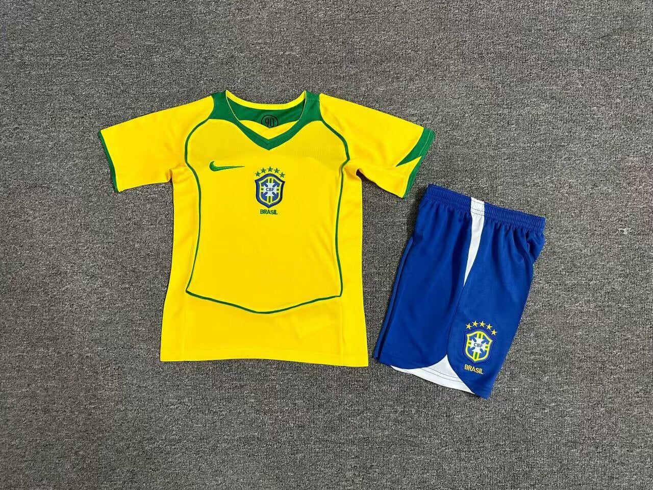 Kit Criança Brasil 2004 Principal