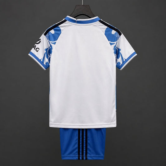 Kit Criança SG Eintracht Frankfurt 2026-27 Alternativo Branco/Azul