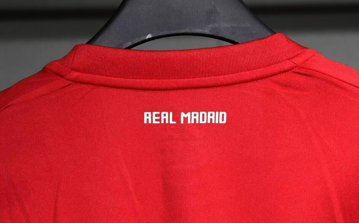 Camisola Manga Comprida Real Madrid CF 2011-12 Alternativa