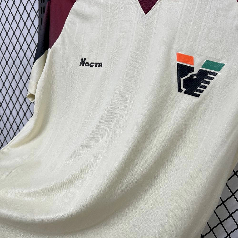 Camisola Venezia FC 2025-26 Alternativa Creme Versão Adepto