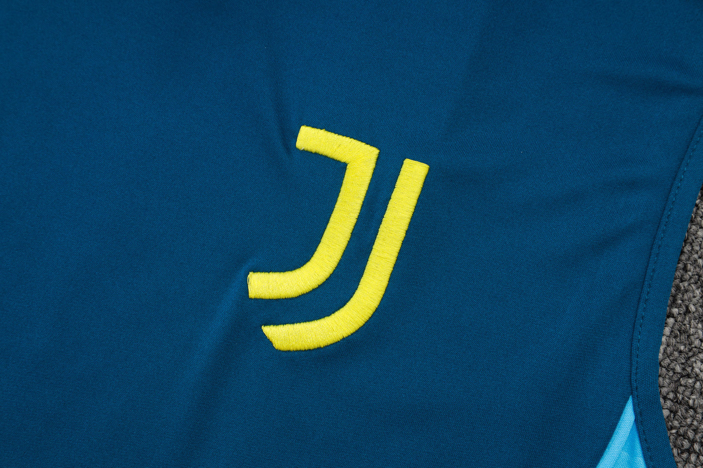 Kit Treino Manga Cava Juventus FC 2025-26