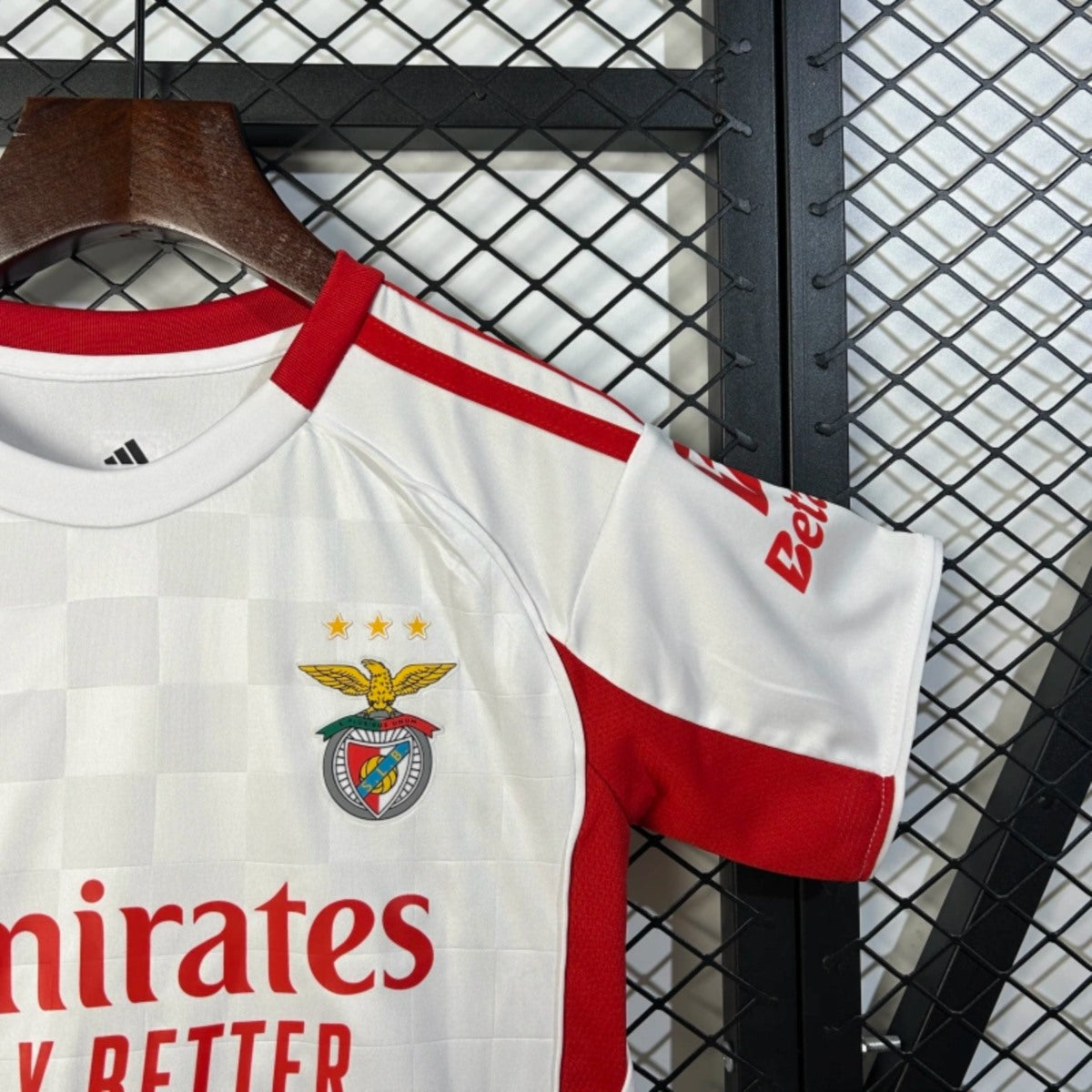 Kit Criança SLB 2025-26 Alternativo Branco (Entrega Imediata)