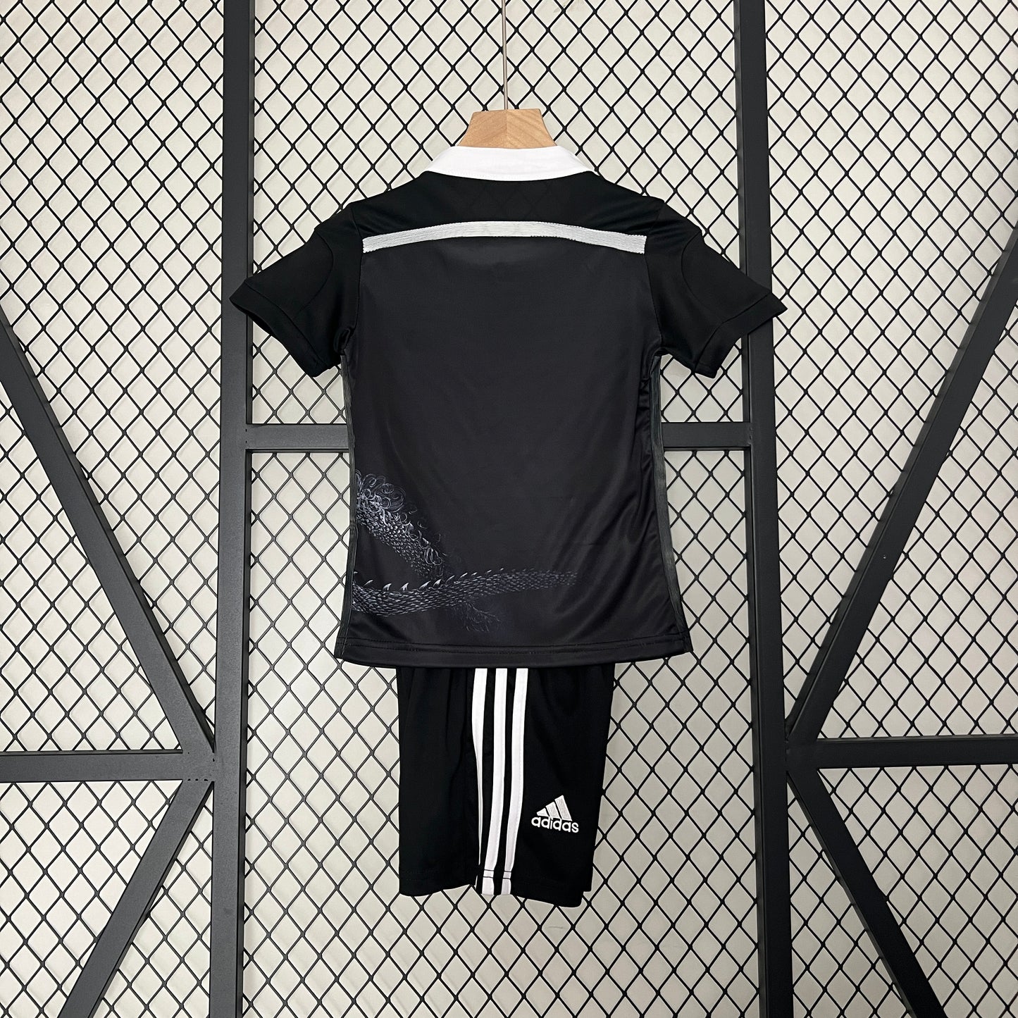 Kit Criança Real Madrid CF 2014-15 Alternativo