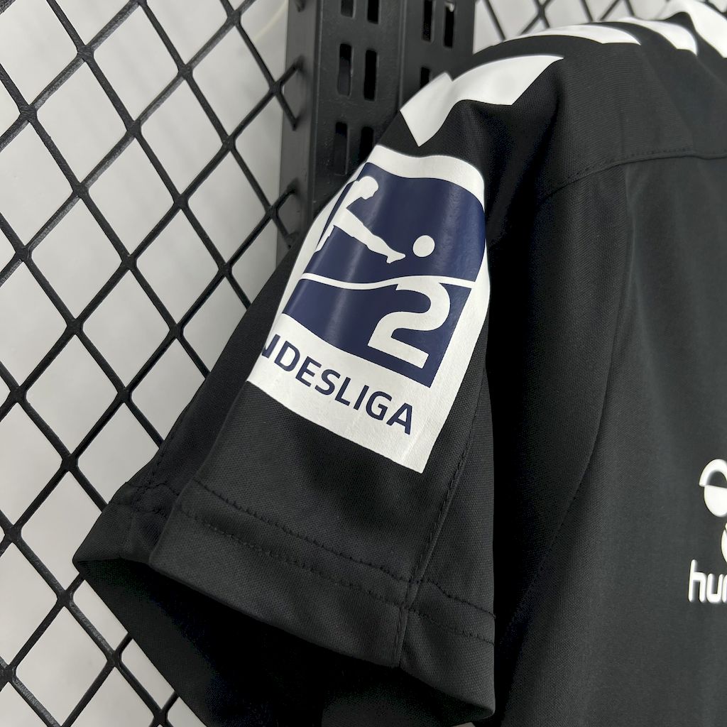 Camisola 1.FC Magdeburg 2025-26 Edição Especial Versão Adepto