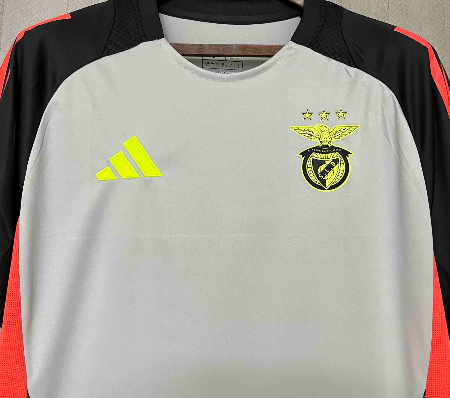 Camisola SLB 2024-25 Treino Versão Adepto