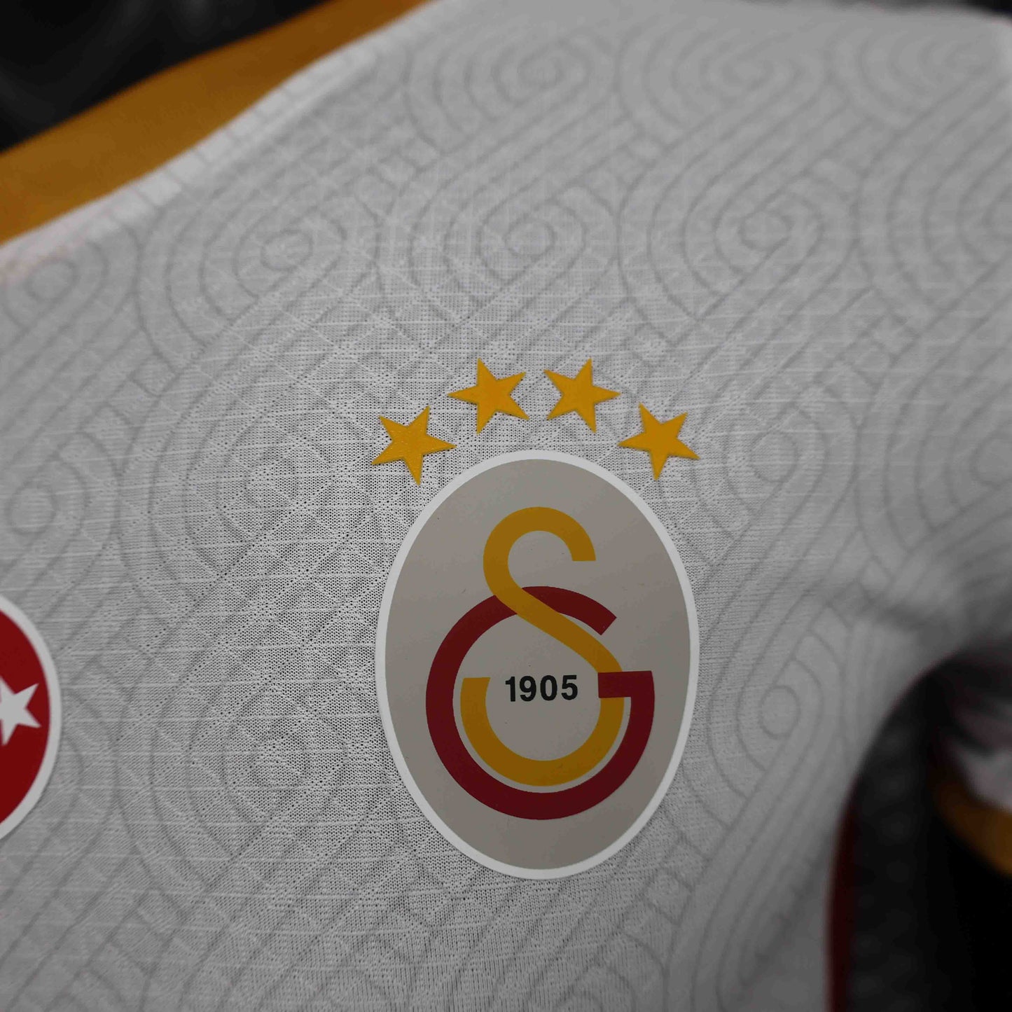 Camisola Galatasaray 2024-25 Alternativa Branca Versão Jogador