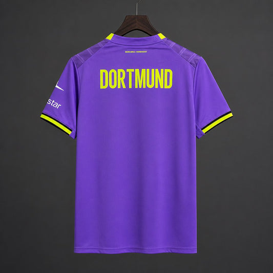 Camisola Borussia Dortmund 2026-27 Alternativa Roxa Versão Adepto