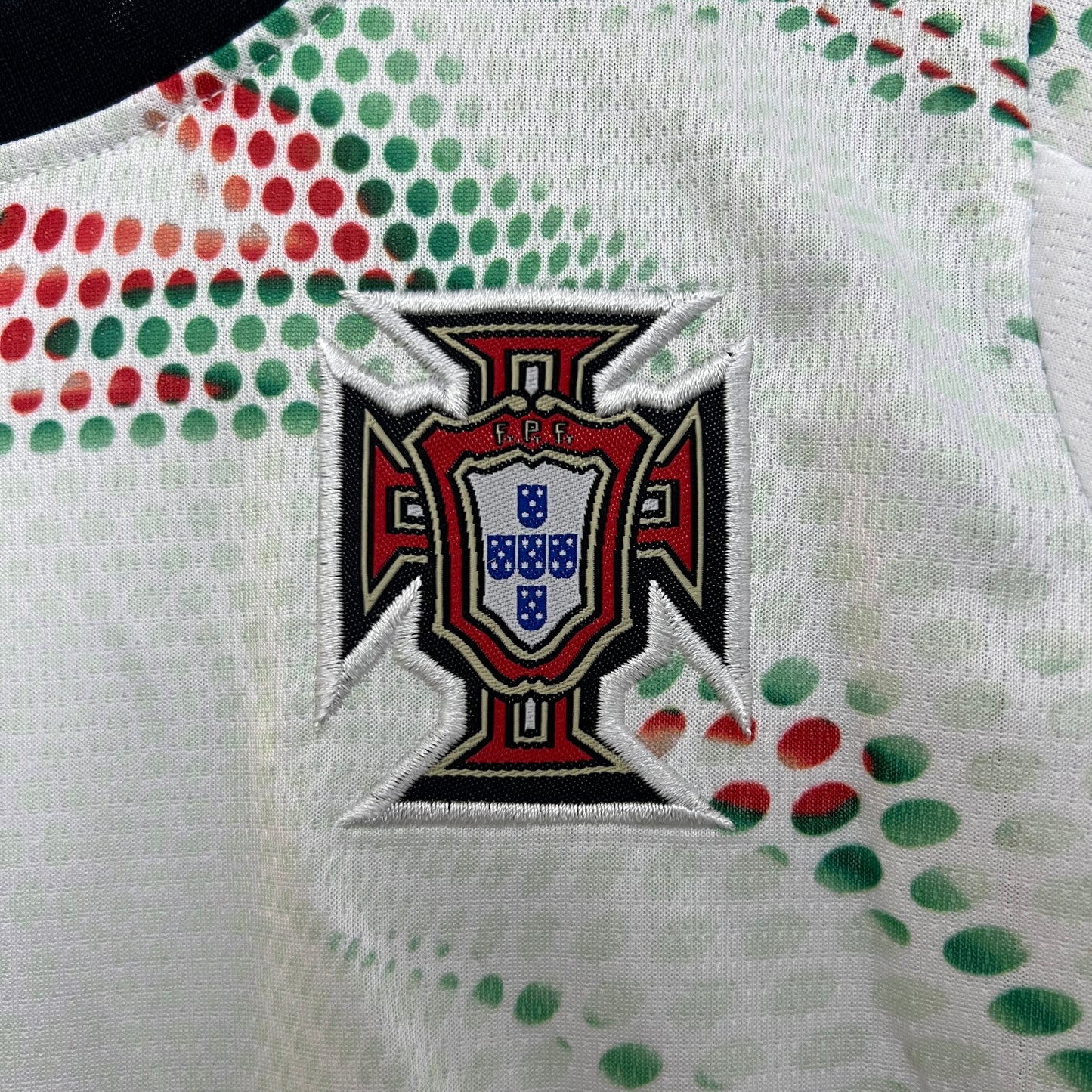 Kit Criança Manga Comprida Portugal 2025 Alternativo