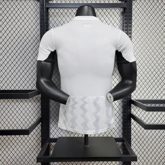 Camisola Bayer 04 Leverkusen 2024-25 Alternativa Branca Versão Jogador