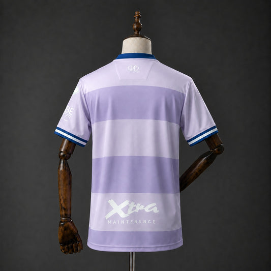 Camisola QPR 2026-27 Alternativa Roxa Versão Adepto