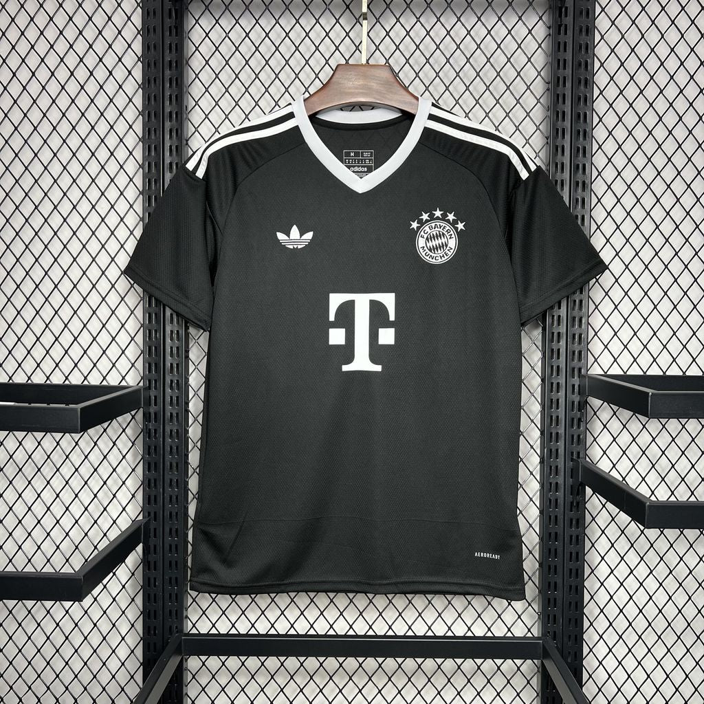 Camisola FC Bayern Munique 2024-25 Guarda-Redes Versão Adepto