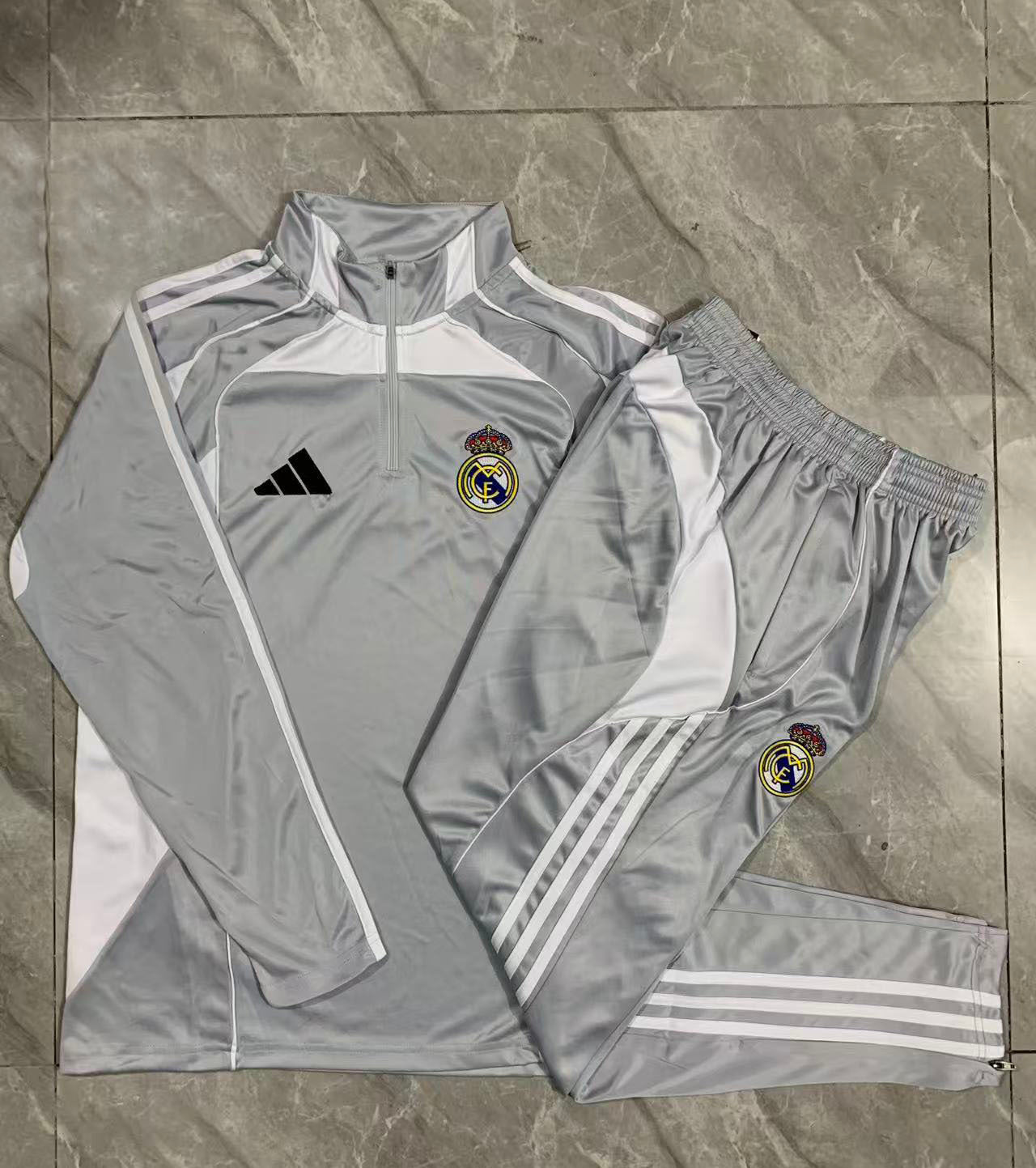 Fato de Treino Real Madrid CF 2025-26 - Camisola com Fecho