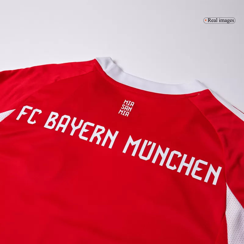 Camisola FC Bayern Munique 2025-26 Principal Versão Adepto UPAMECANO #2