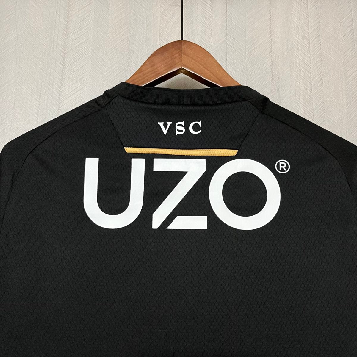 Camisola Vitoria SC 2024-25 Alternativa Preta Versão Adepto