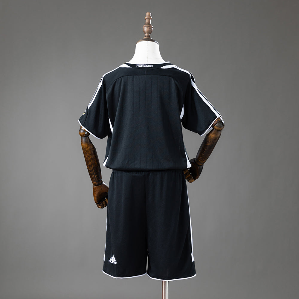Kit Criança Real Madrid CF 2006-07 Alternativo