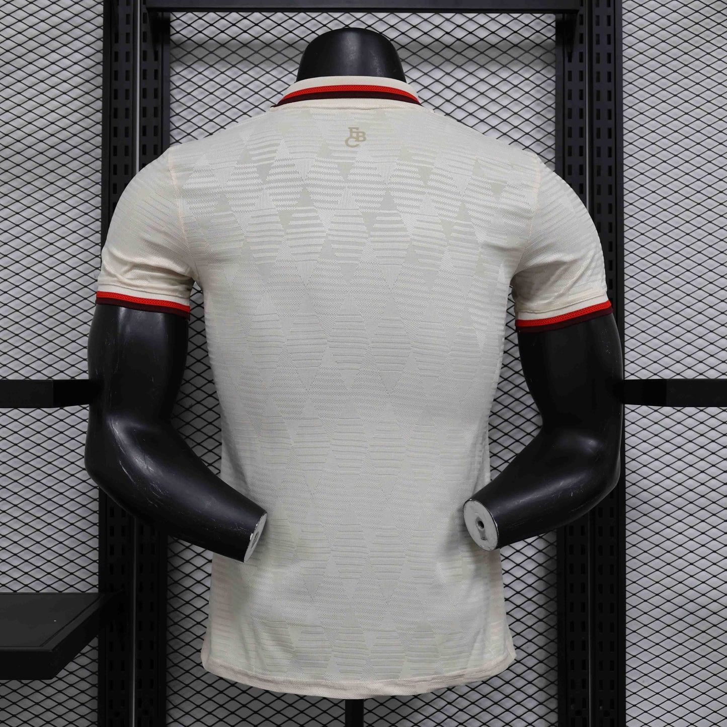 Camisola FC Bayern Munique 2024-25 Alternativa Creme Versão Jogador