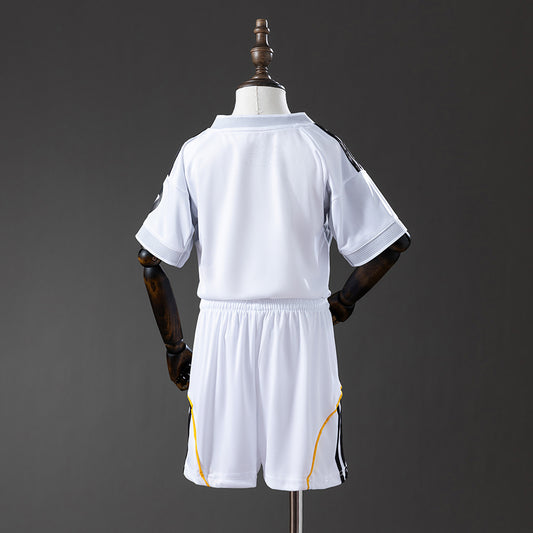 Kit Criança Real Madrid CF 2025-26 Principal MBAPPÉ #9 (Entrega Imediata)