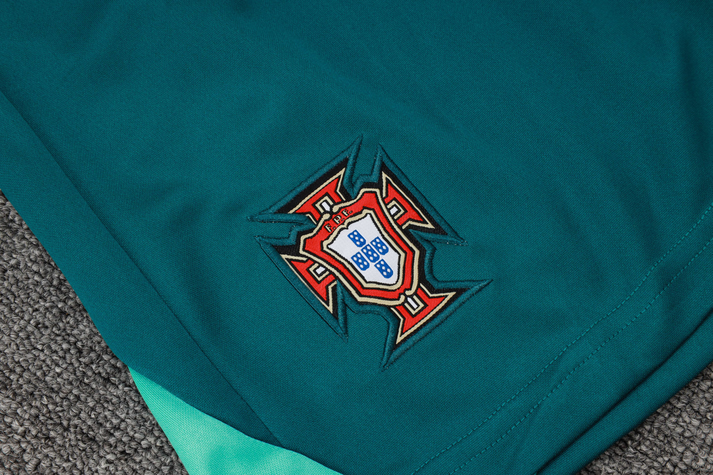 Kit Treino Manga Cava Portugal 2024