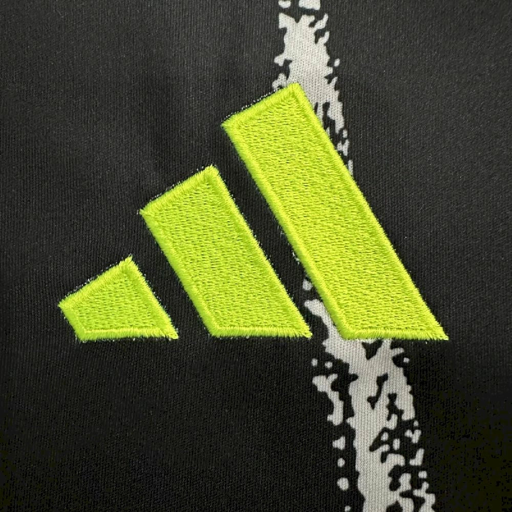 Camisola Al Ahly FC 2025-26 Alternativa Preta Versão Adepto