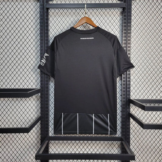 Camisola SG Eintracht Frankfurt 2025-26 Principal UCL Versão Adepto