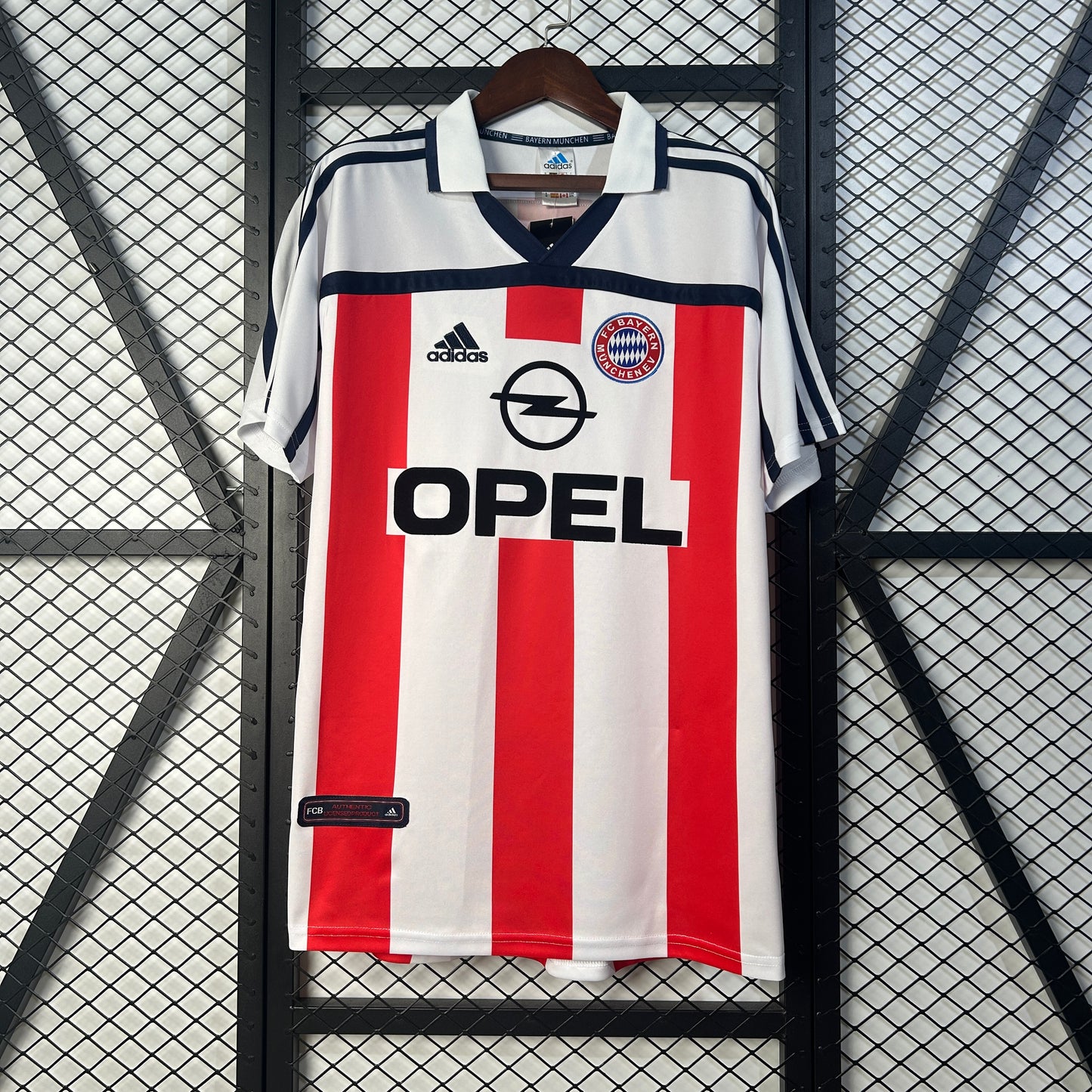 Camisola FC Bayern Munique 2000-01 Alternativa