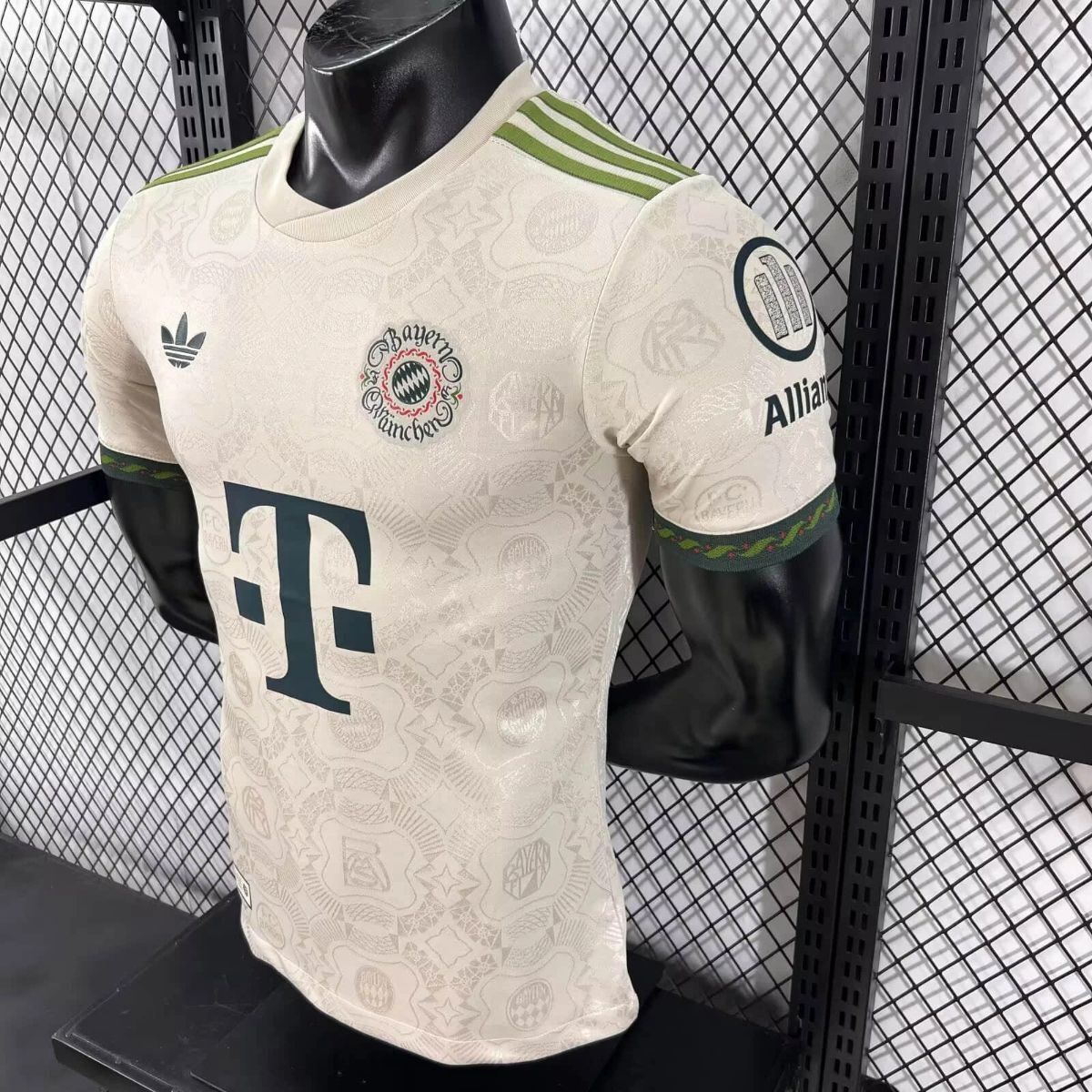 Camisola FC Bayern Munique 2025-26 Edição Oktoberfest Versão Jogador