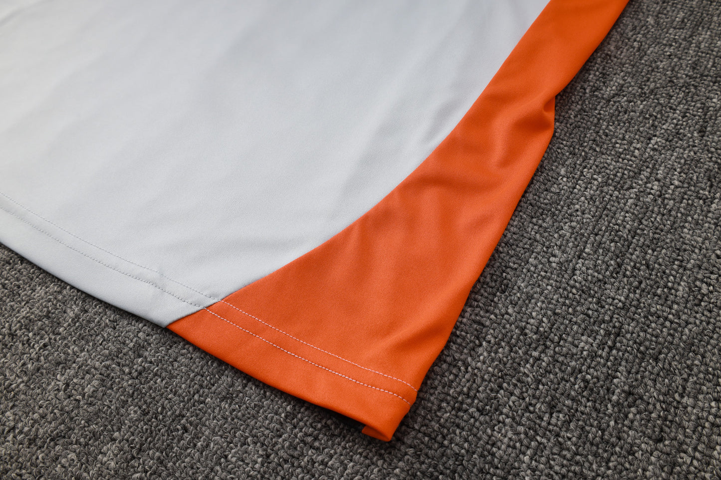 Kit Treino Manga Cava S.L.B 2025-26