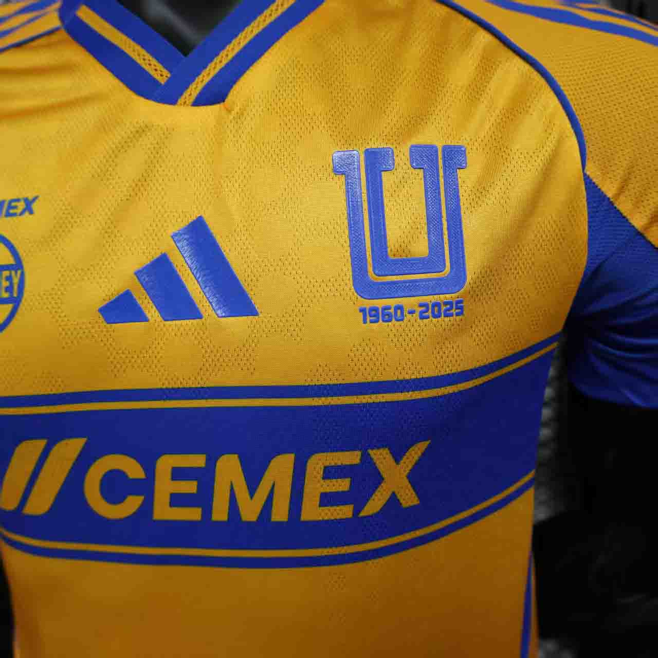 Camisola UANL Tigres 2025-26 Principal Versão Jogador