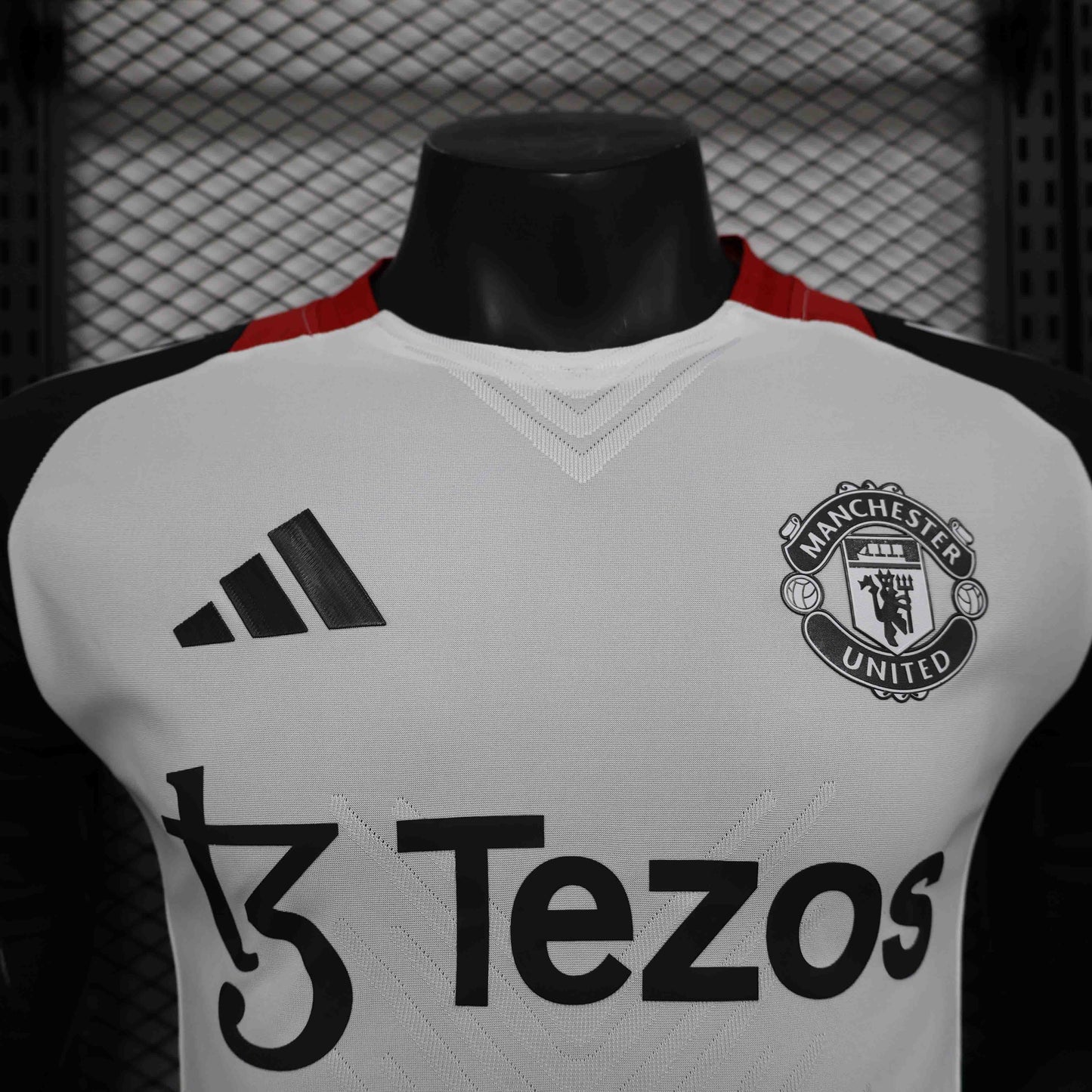 Camisola M-United 2025-26 Treino Versão Jogador