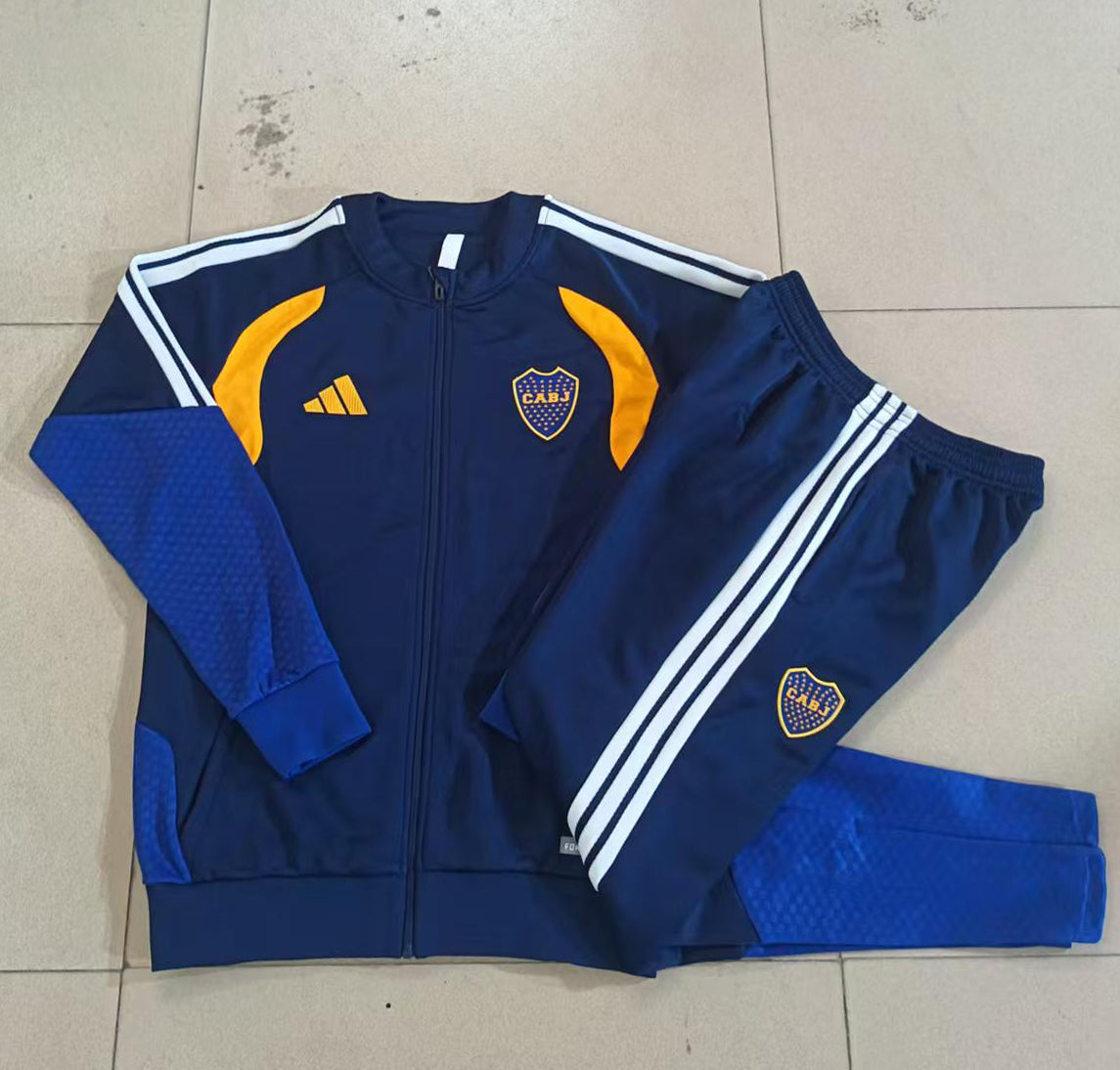 Fato de Treino CA Boca Juniors 2026-27 - Casaco sem Capuz