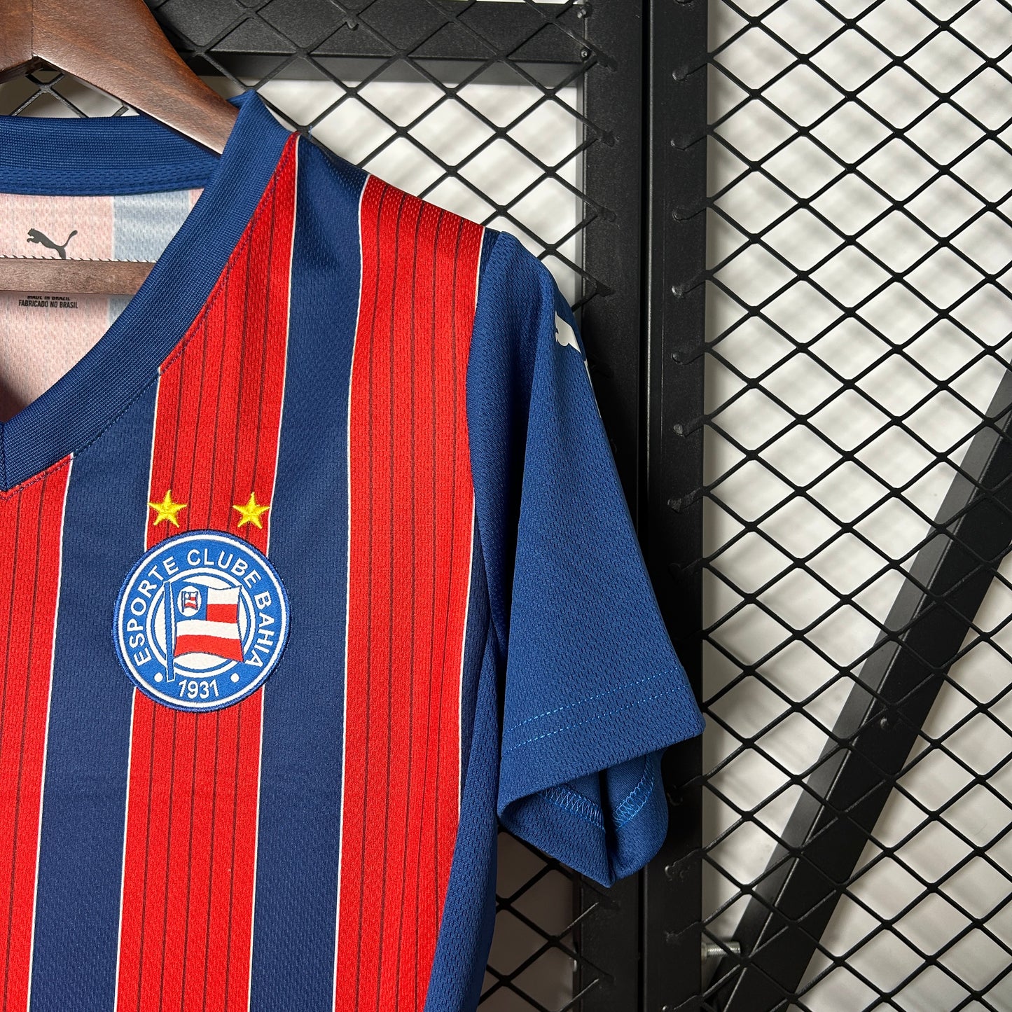 Camisola EC Bahia 2025-26 Alternativa Vermelha/Riscas Versão Mulher