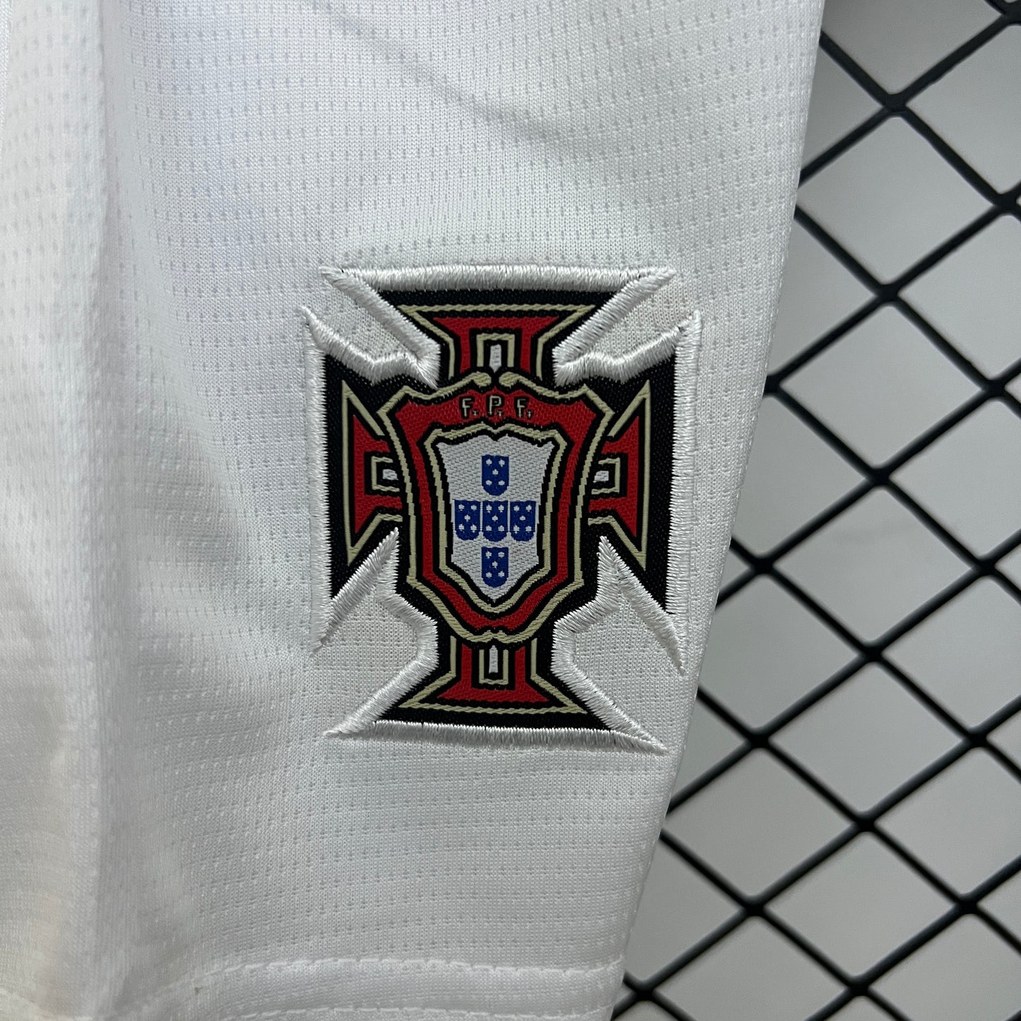 Kit Criança Manga Comprida Portugal 2025 Alternativo