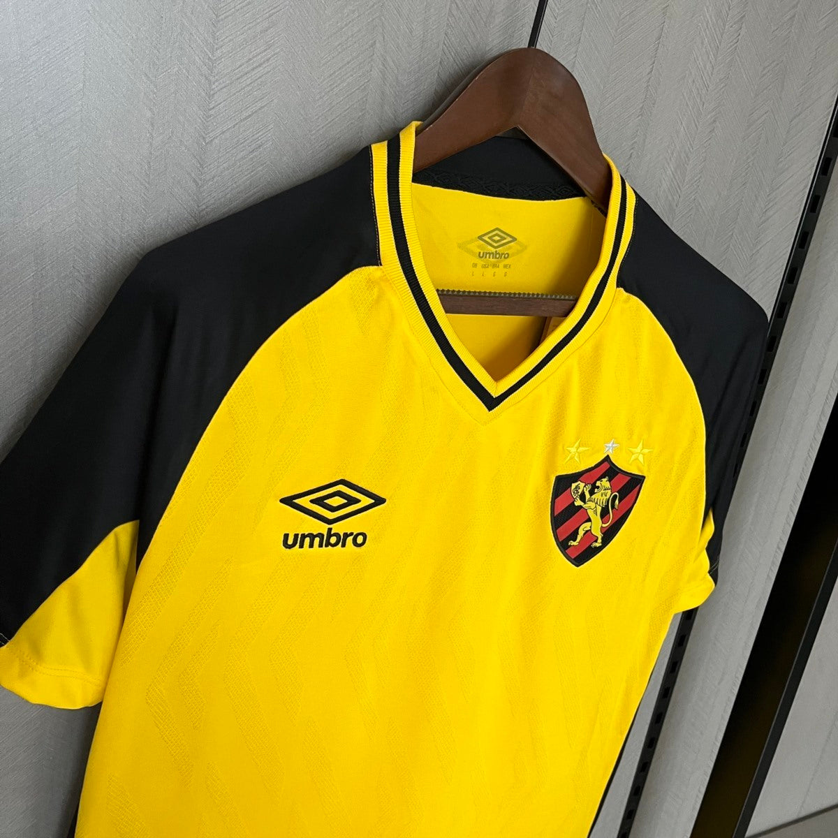 Camisola SC Recife 2025-26 Alternativa Amarela Lisa Versão Adepto
