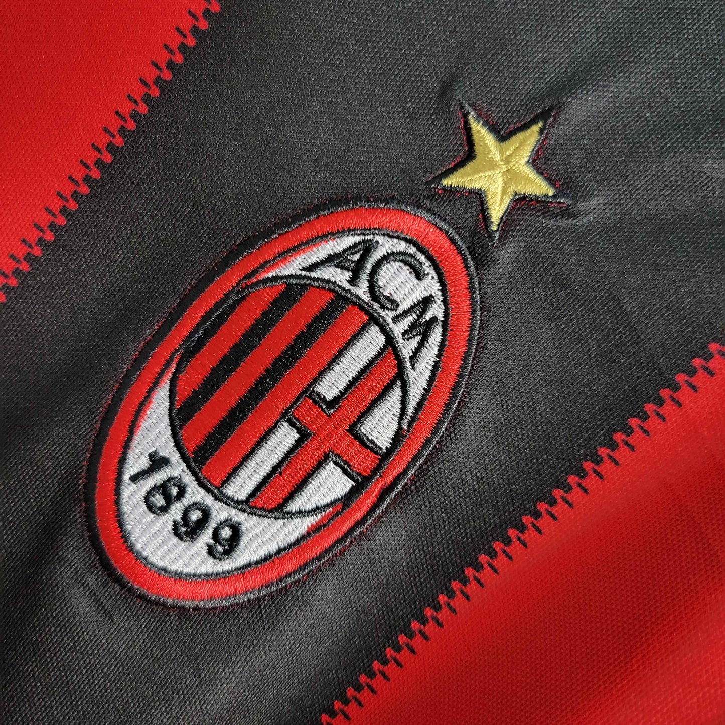 Camisola AC Milan 2010-11 Principal