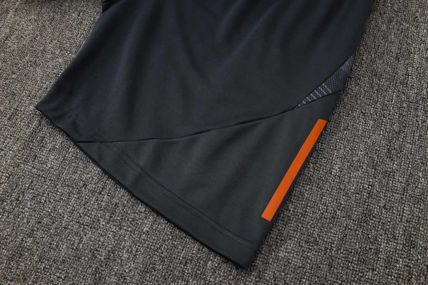 Kit Treino Manga Cava S.L.B 2025-26