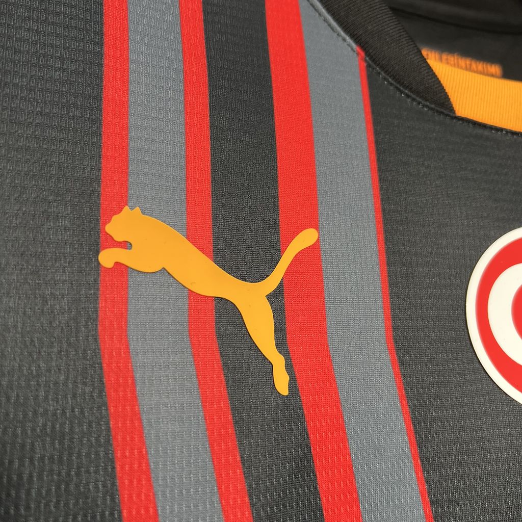 Camisola Galatasaray 2024-25 Alternativa Preta Versão Adepto