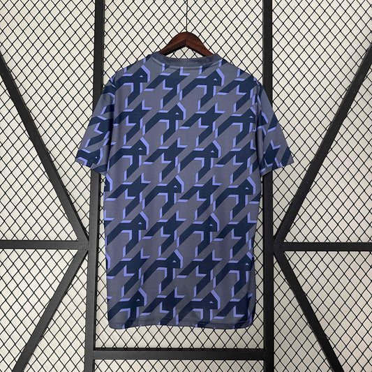 Camisola Real Madrid CF 2024-25 Treino Versão Adepto