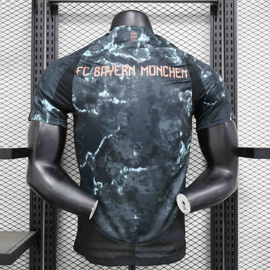 Camisola FC Bayern Munique 2024-25 Alternativa Preta Versão Jogador
