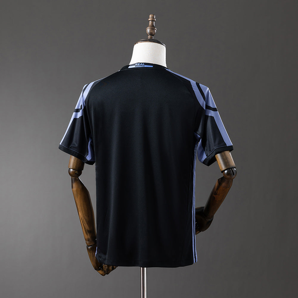 Camisola Real Madrid 2016-17 Alternativa