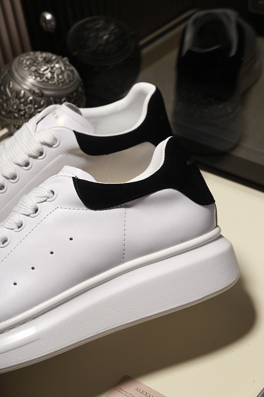 Alexander McQueen Sneaker White Black (Entrega Imediata)