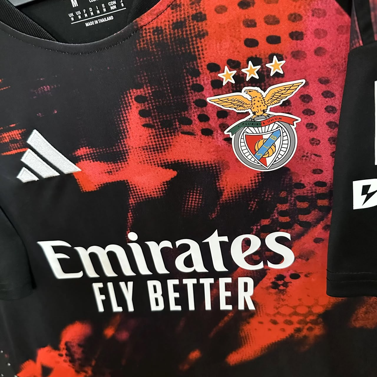 Camisola S.L.B. 2026-27 Alternativa Preta Versão Adepto