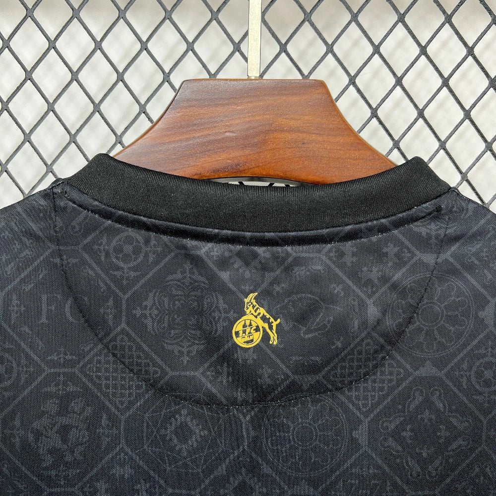 Camisola 1.FC Koln 2025-26 Alternativa Preta Versão Adepto