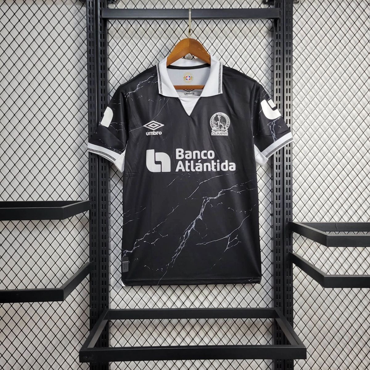 Camisola CD Olimpia 2025-26 Alternativa Preta Versão Adepto
