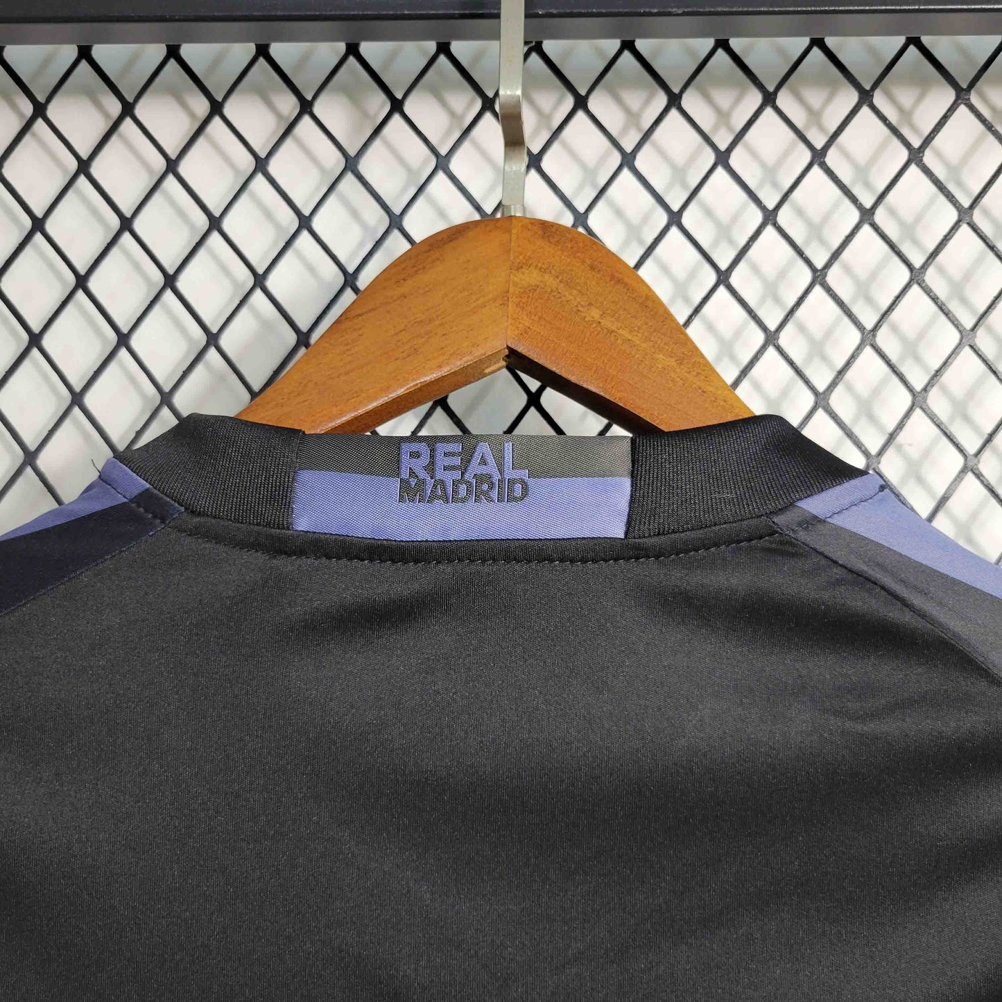 Camisola Real Madrid 2015-16 Alternativa