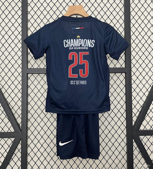 Kit Criança FC Paris Saint-Germain 2024-25 Principal Final UCL-Campeão
