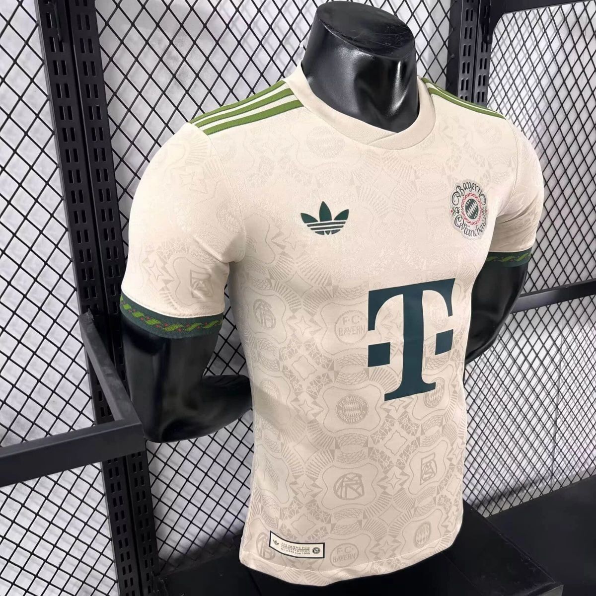 Camisola FC Bayern Munique 2025-26 Edição Oktoberfest Versão Jogador
