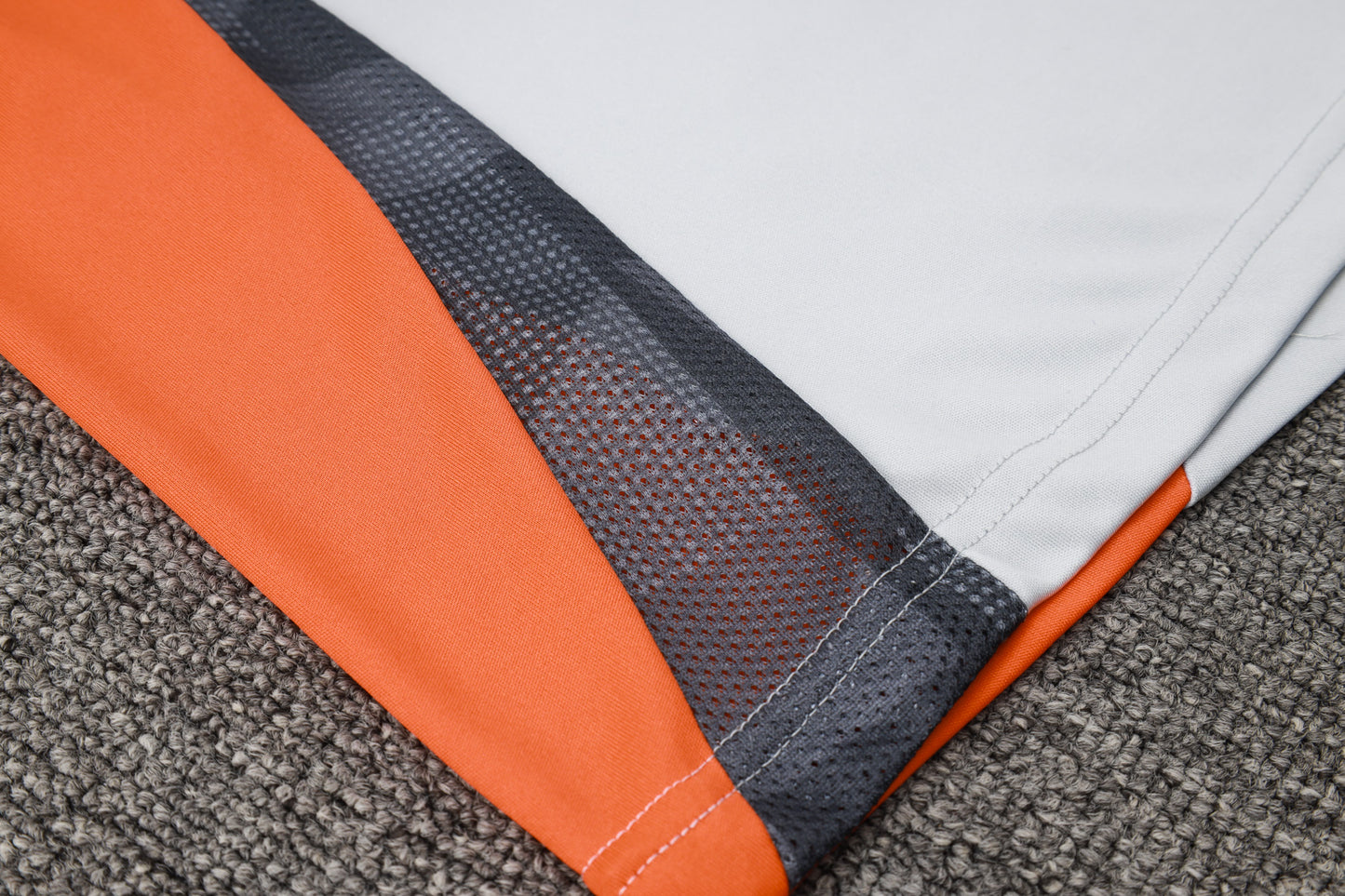 Kit Treino Manga Cava S.L.B 2025-26