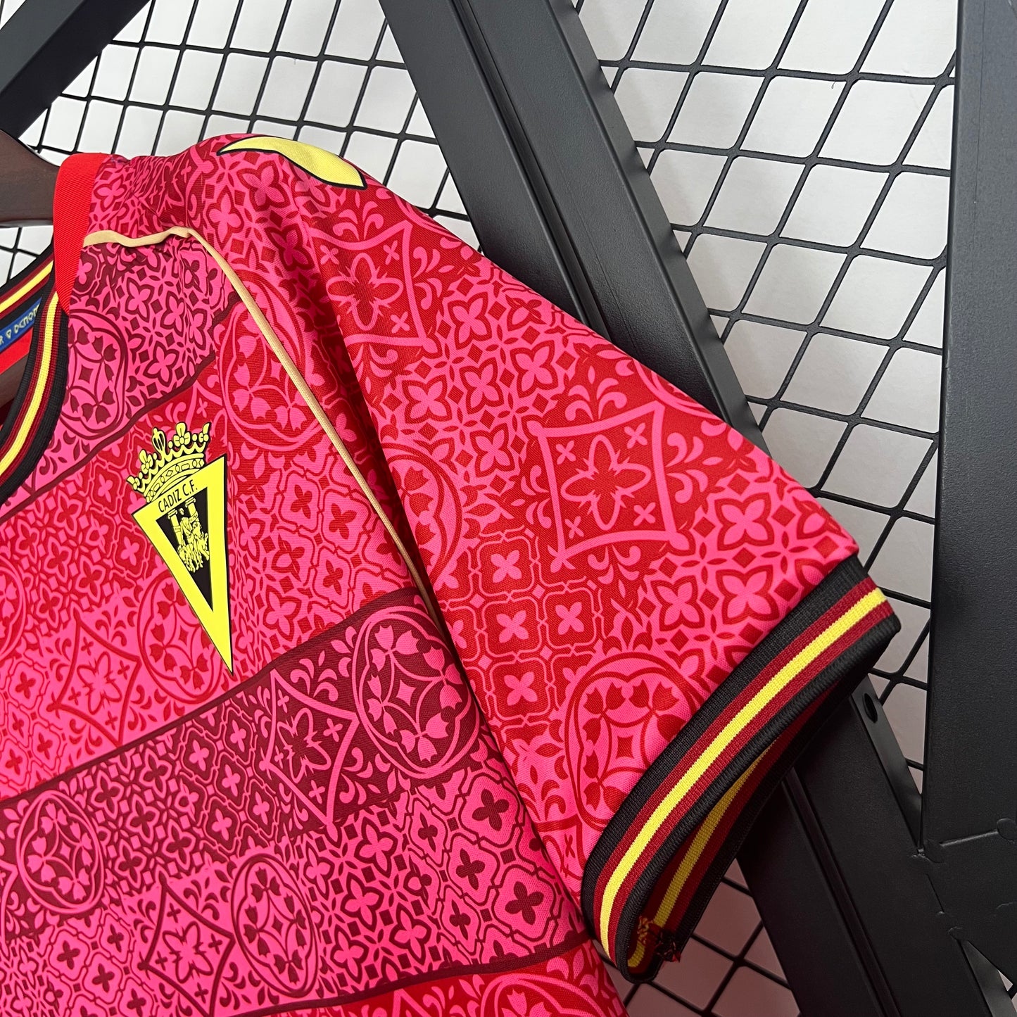 Camisola Cadiz CF 2025-26 Alternativa Vermelha Versão Adepto